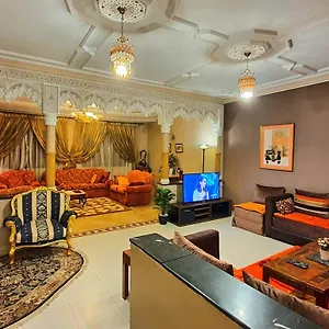  Apartment Oranger Family House Center, Private Large House, Terasse Garden View, Free Parking Morocco